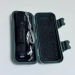 NEVERDIE Mini Lanterna Militar Tática Com Led Forte e Zoom p/ regular Alcance Recarrega via USB photo review